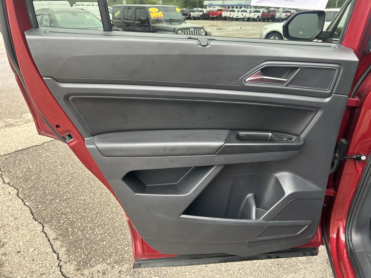 Volkswagen Atlas 3.6L V6 SE w/Technology R-Line 4MOTION 2019