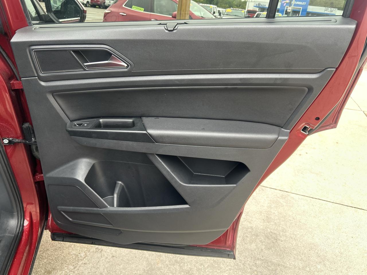 Volkswagen Atlas 3.6L V6 SE w/Technology R-Line 4MOTION 2019