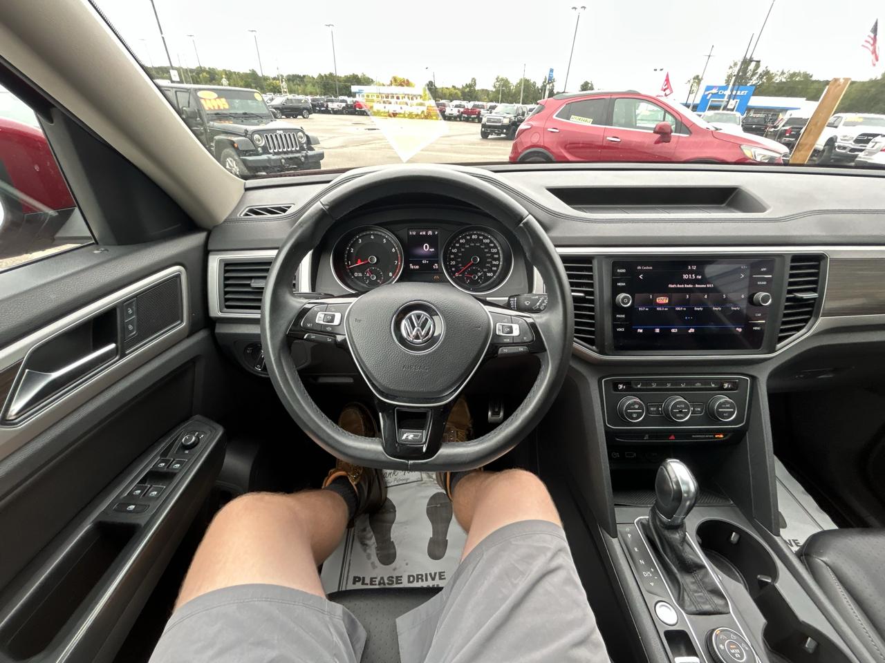 Volkswagen Atlas 3.6L V6 SE w/Technology R-Line 4MOTION 2019