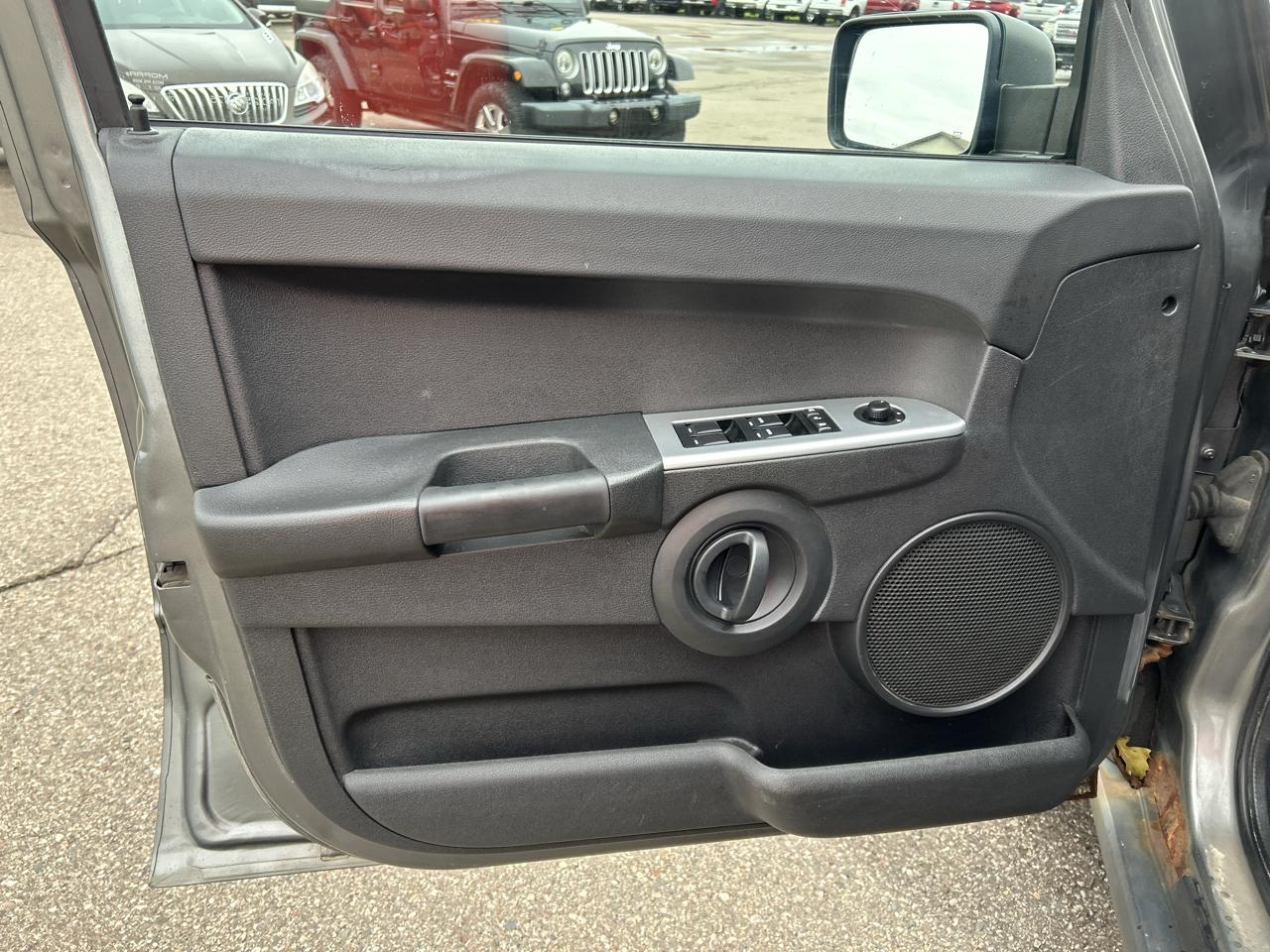 Jeep Commander 4WD 4dr Sport 2008