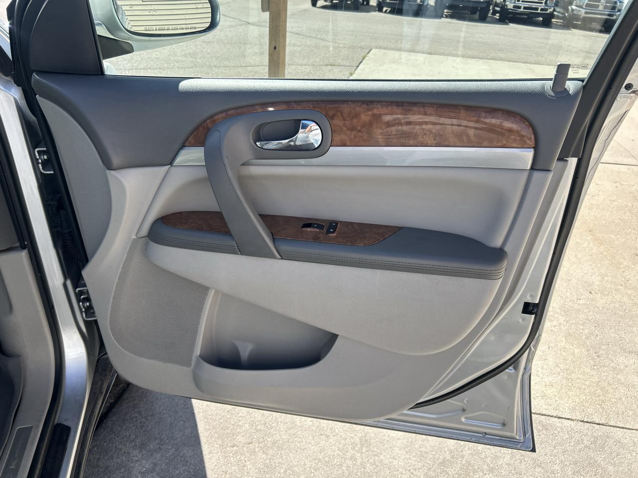 Buick Enclave FWD 4dr CXL-1 2011