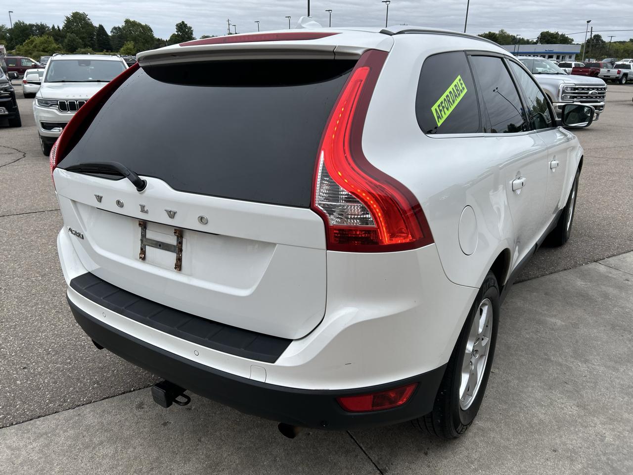 Volvo XC60 4dr 3.2L 2011