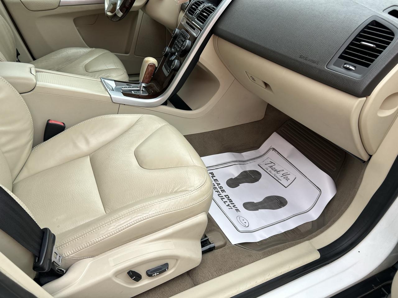 Volvo XC60 4dr 3.2L 2011