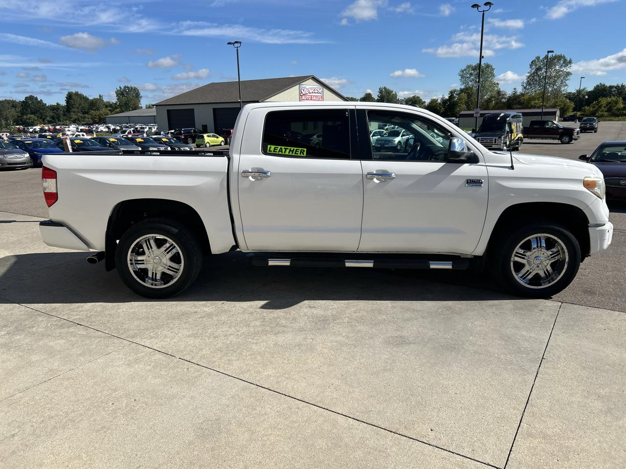 Toyota Tundra 4WD Truck CrewMax 5.7L V8 6-Spd AT Platinum (Natl) 2016