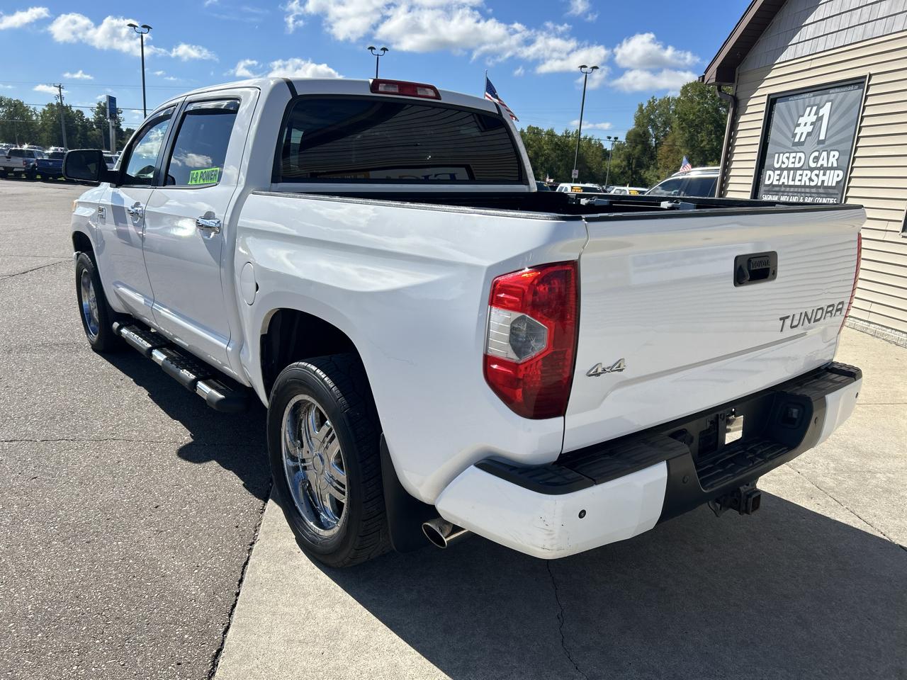 Toyota Tundra 4WD Truck CrewMax 5.7L V8 6-Spd AT Platinum (Natl) 2016