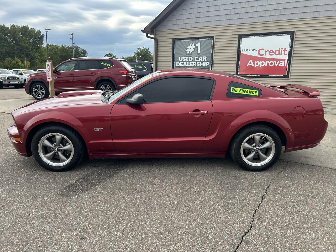 Ford Mustang 2dr Cpe GT Deluxe 2006