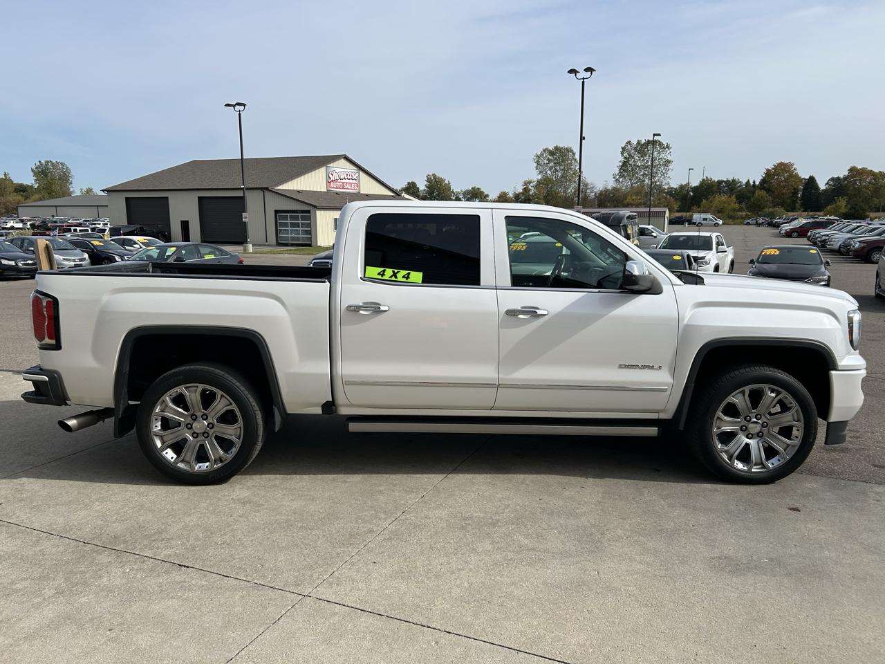 GMC Sierra 1500 4WD Crew Cab 143.5" Denali 2018