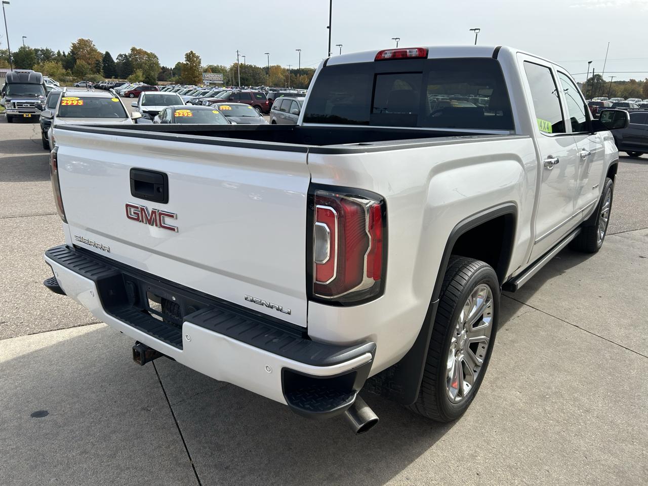 GMC Sierra 1500 4WD Crew Cab 143.5" Denali 2018