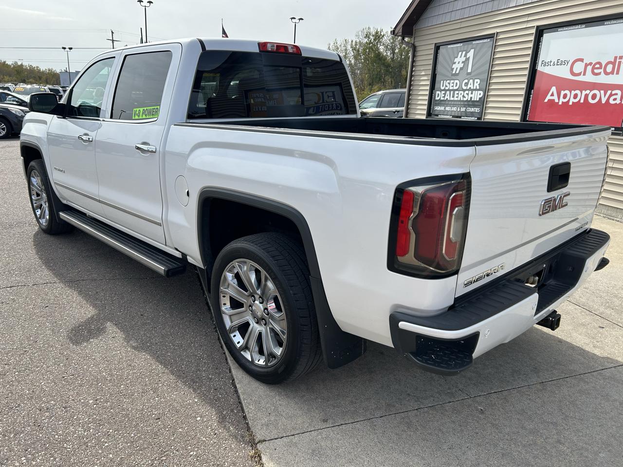GMC Sierra 1500 4WD Crew Cab 143.5" Denali 2018