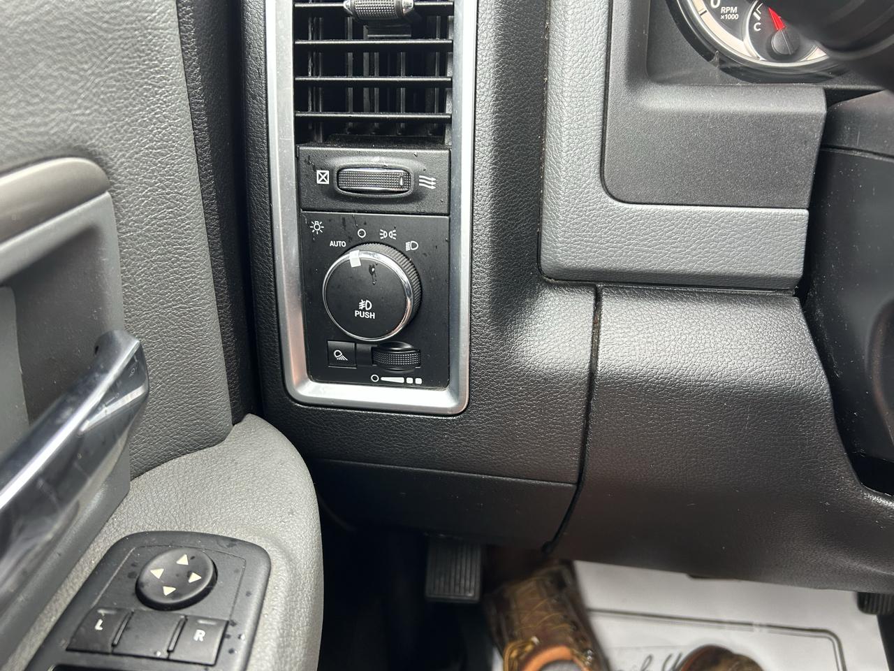 RAM 2500 4WD Crew Cab 169" Outdoorsman 2016
