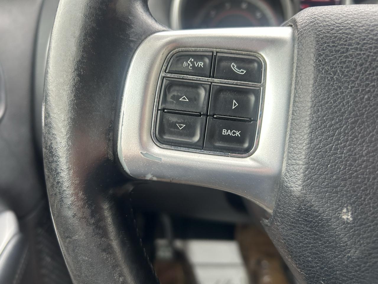Dodge Journey FWD 4dr SXT 2012