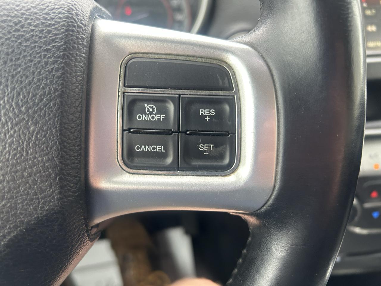Dodge Journey FWD 4dr SXT 2012