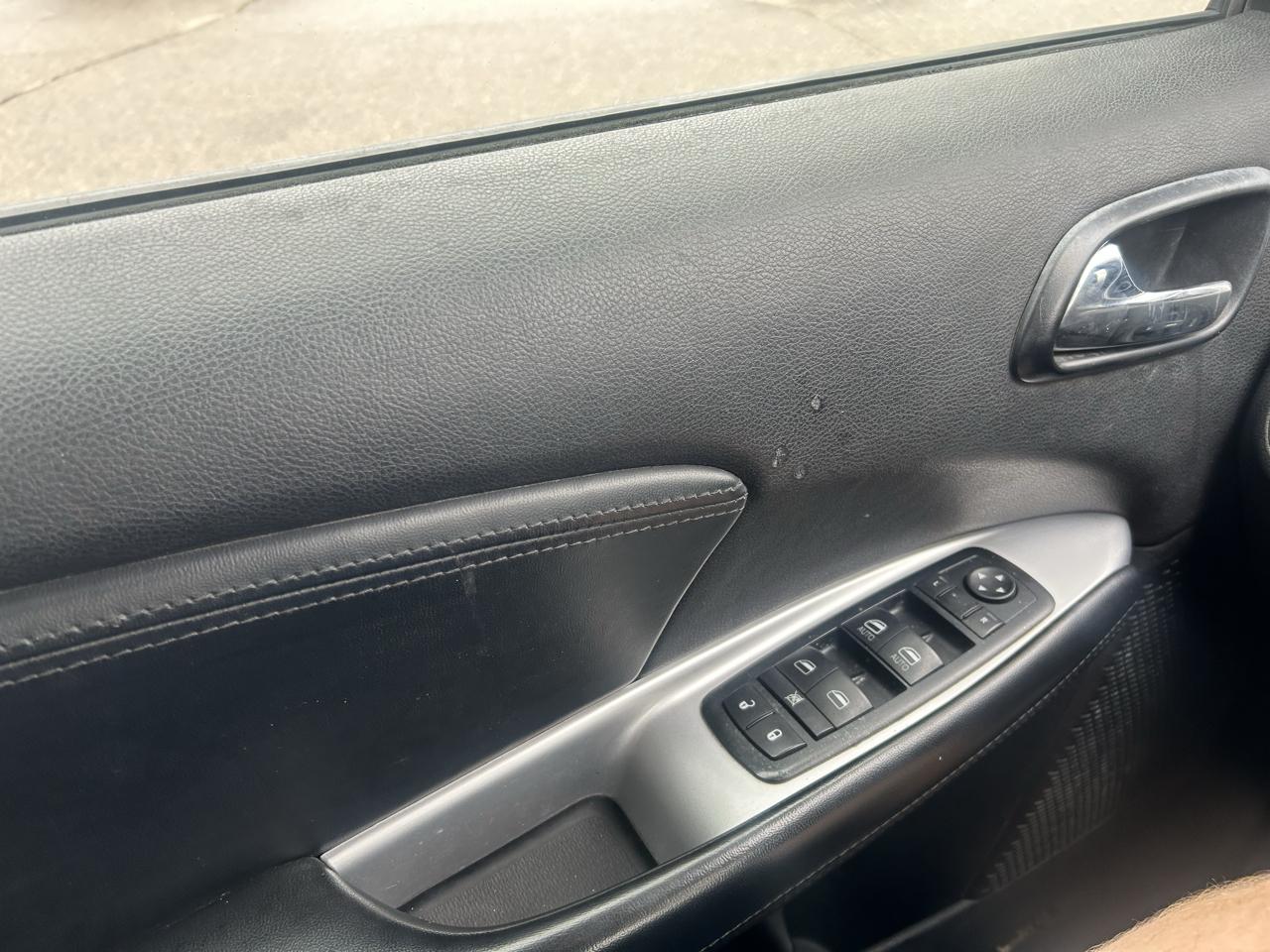 Dodge Journey FWD 4dr SXT 2012