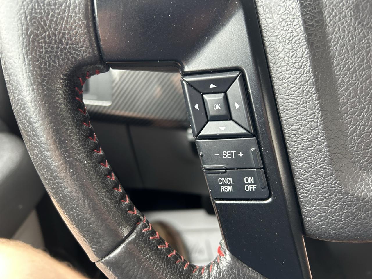 Ford F-150 4WD SuperCrew 145" Lariat 2013
