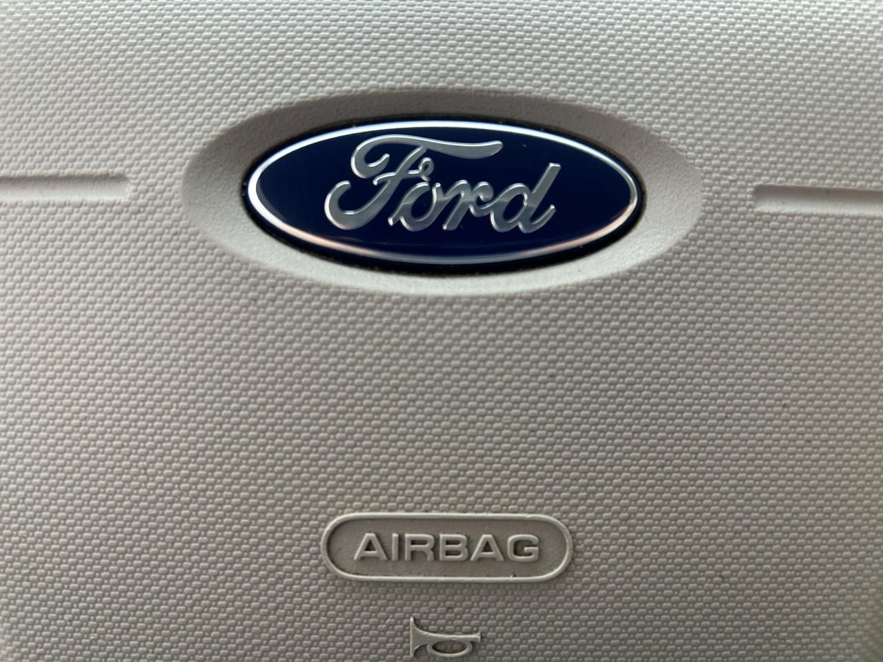 Ford Edge 4dr SEL FWD 2010