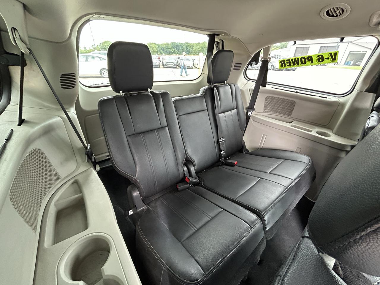 Chrysler Town & Country 4dr Wgn Touring-L 2013