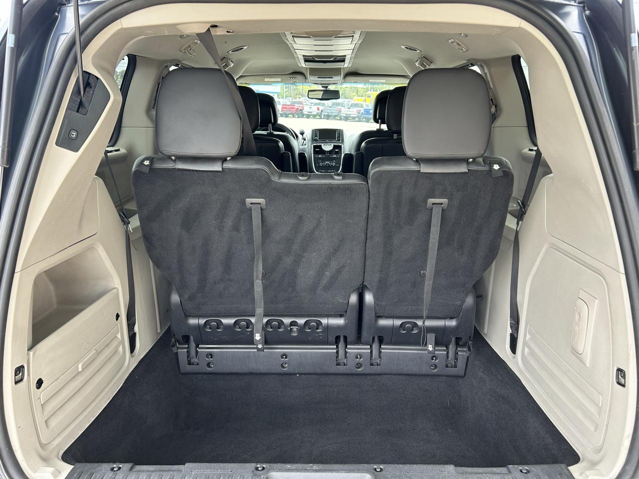 Chrysler Town & Country 4dr Wgn Touring-L 2013