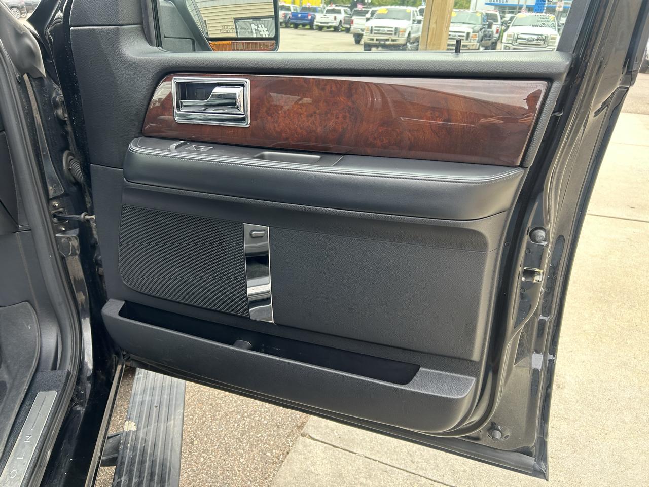 Lincoln Navigator L 4WD 4dr Select 2016