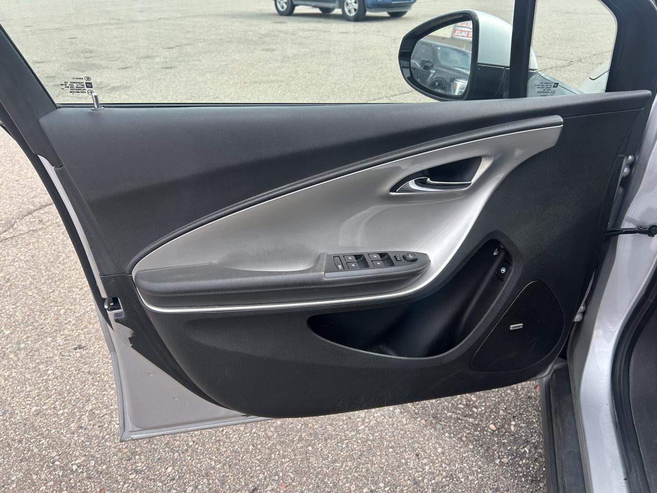 Chevrolet Volt 5dr HB 2011