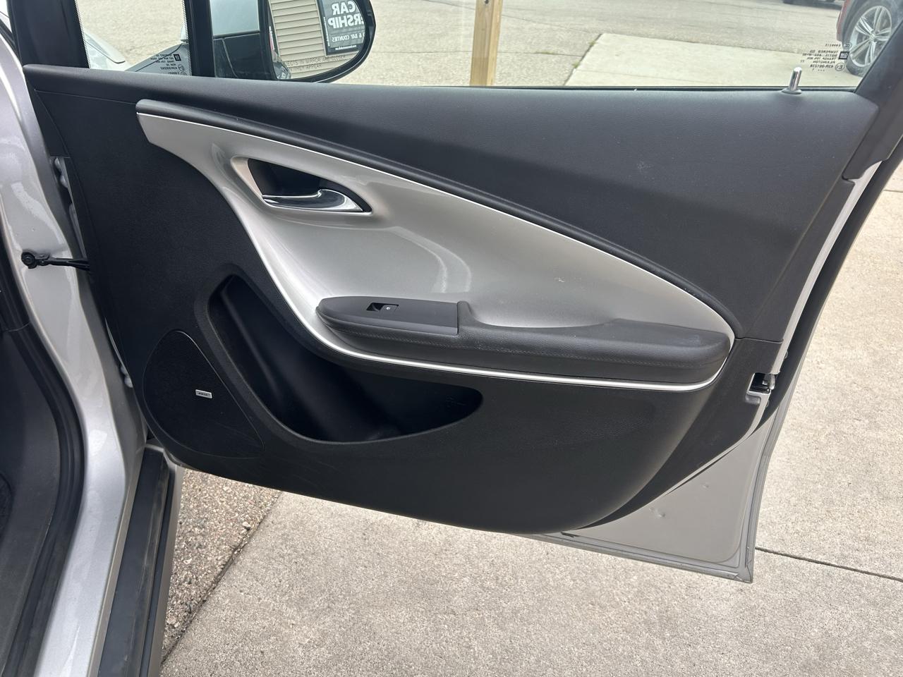Chevrolet Volt 5dr HB 2011