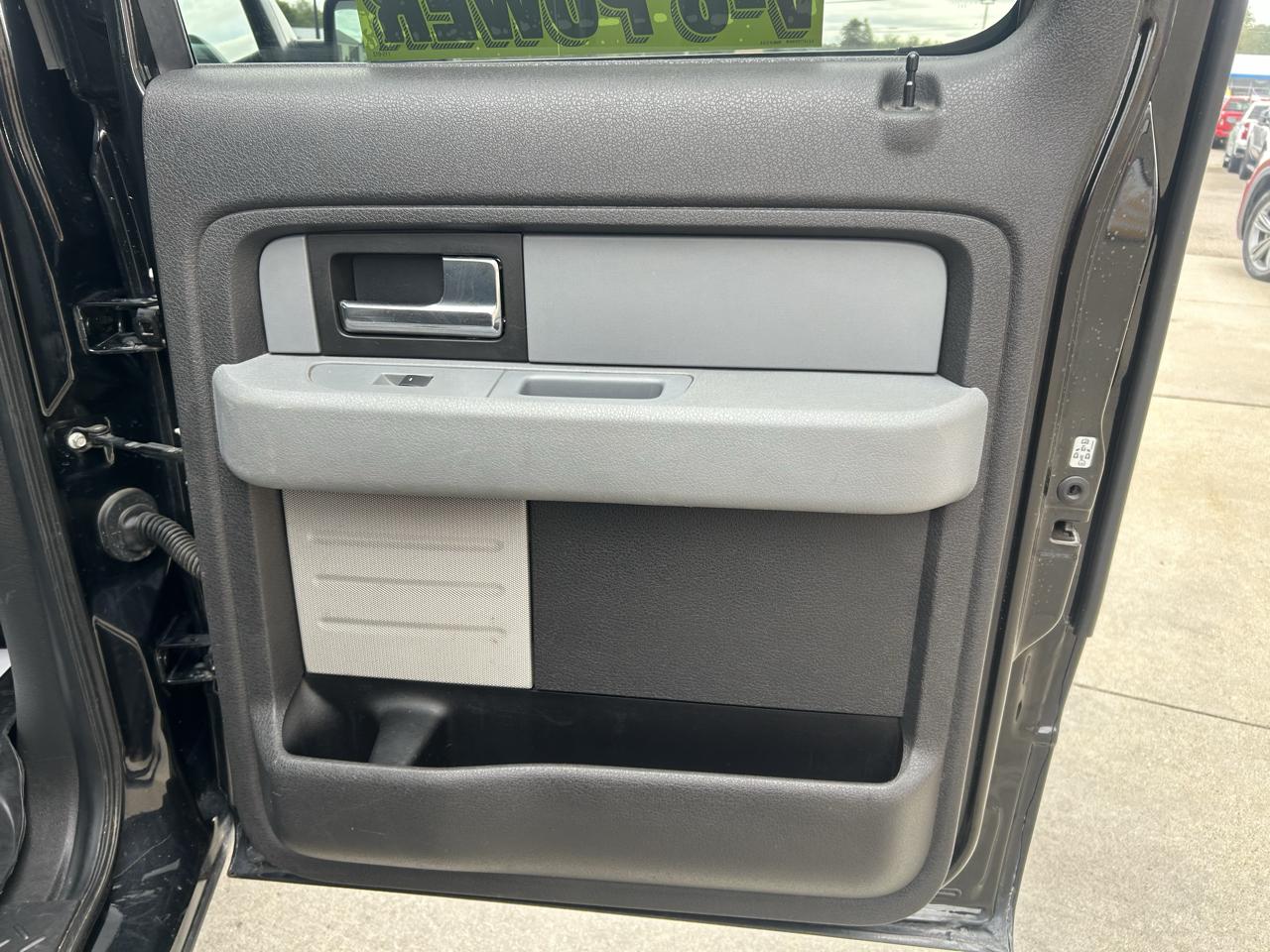 Ford F-150 4WD SuperCrew 145" XLT 2013