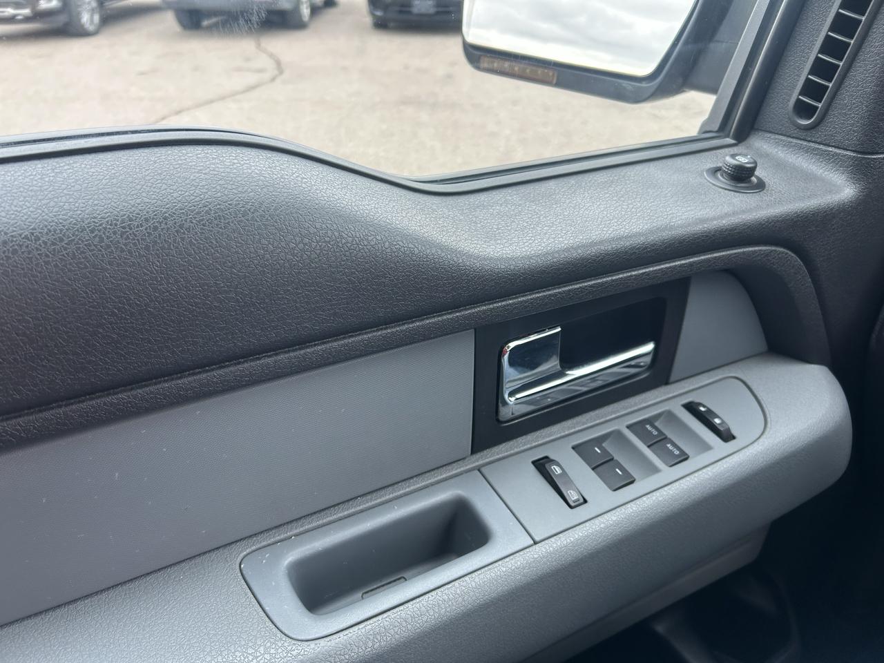 Ford F-150 4WD SuperCrew 145" XLT 2013
