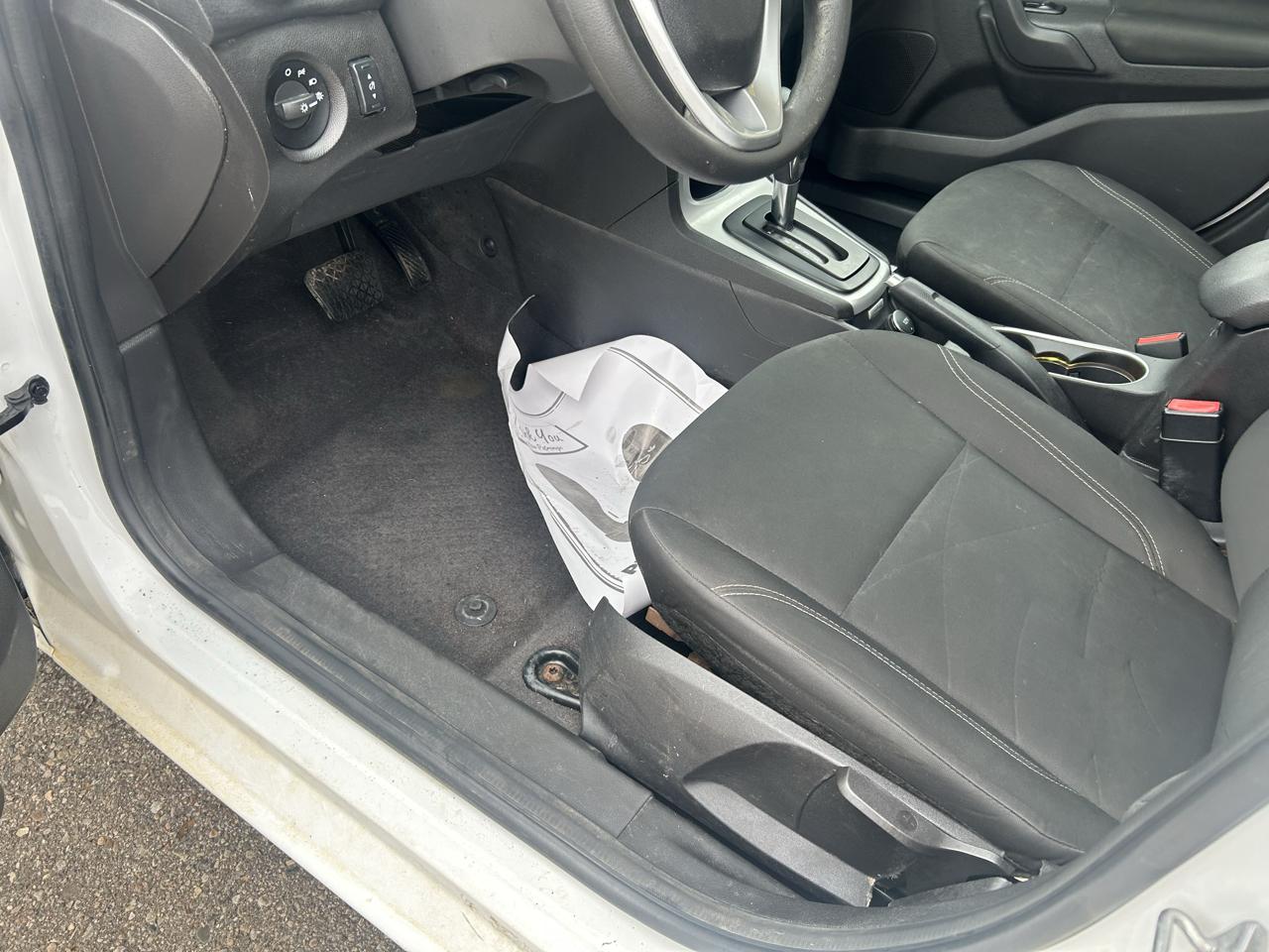 Ford Fiesta SE Sedan 2017