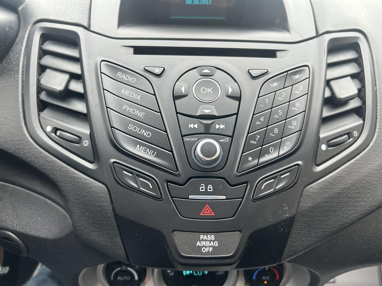 Ford Fiesta SE Sedan 2017