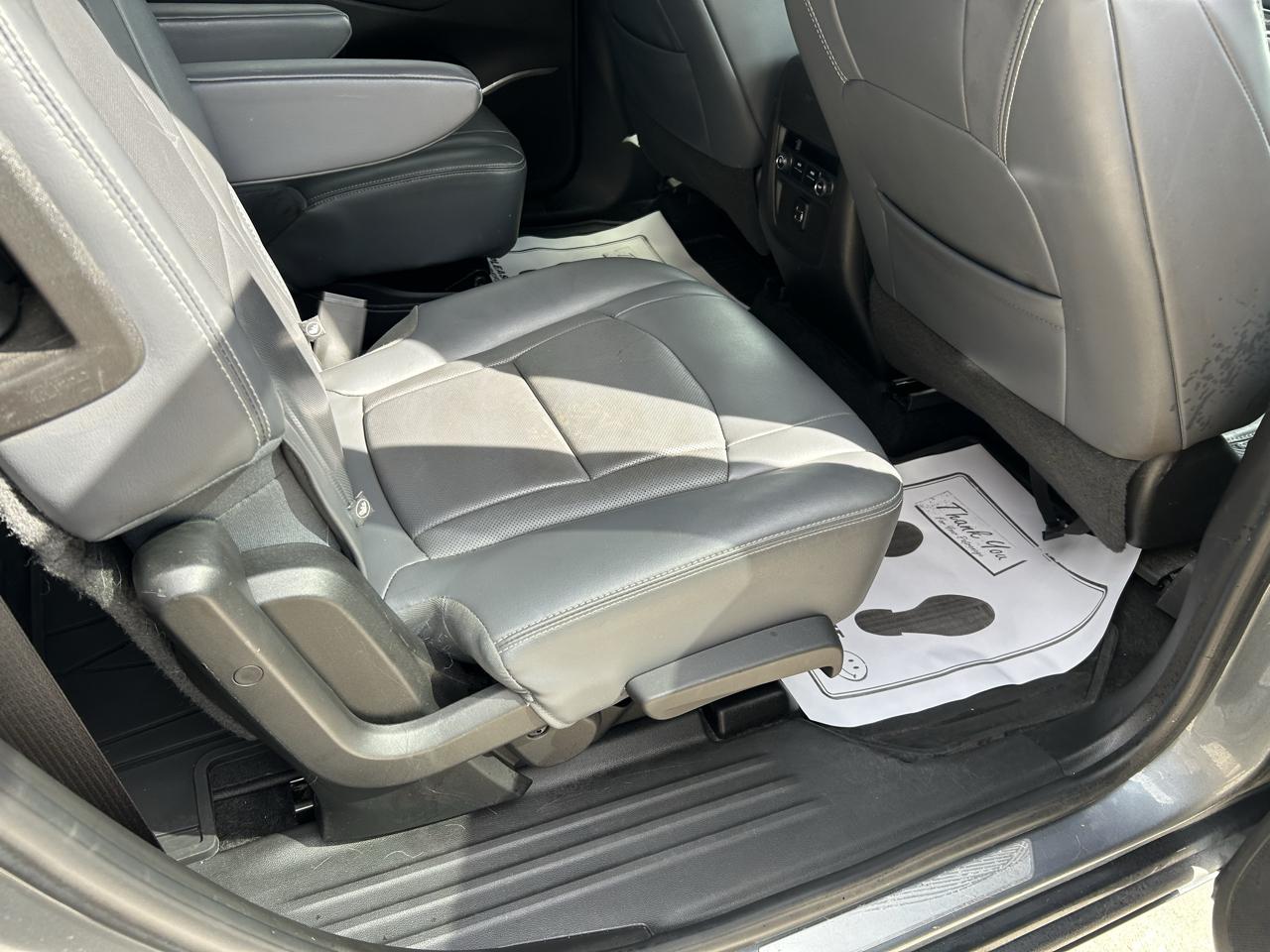 Buick Enclave FWD 4dr Essence 2018
