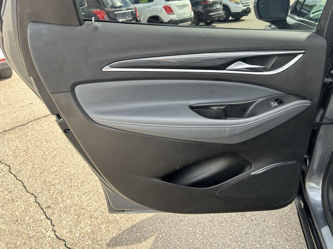Buick Enclave FWD 4dr Essence 2018