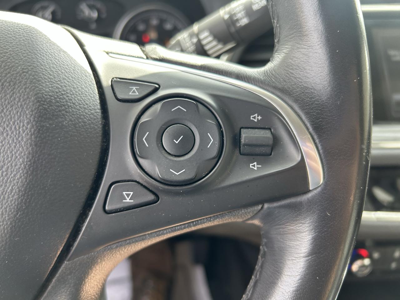 Buick Enclave FWD 4dr Essence 2018