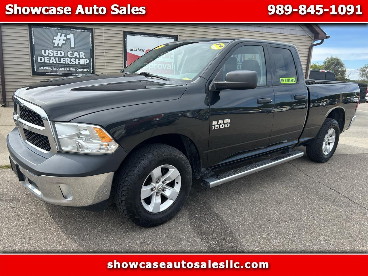 RAM 1500 4WD Quad Cab 140.5" ST 2017