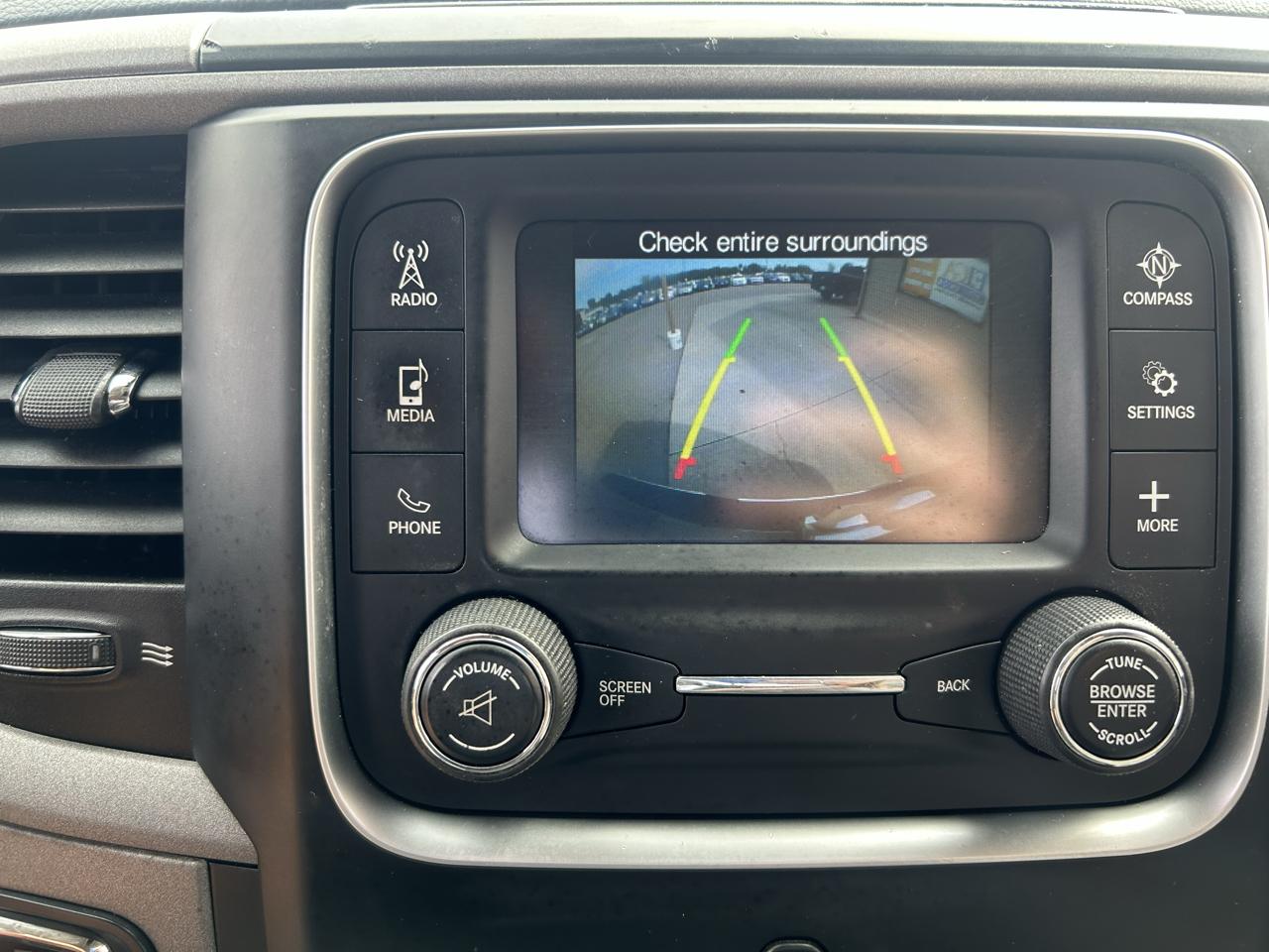 RAM 1500 4WD Quad Cab 140.5" ST 2017