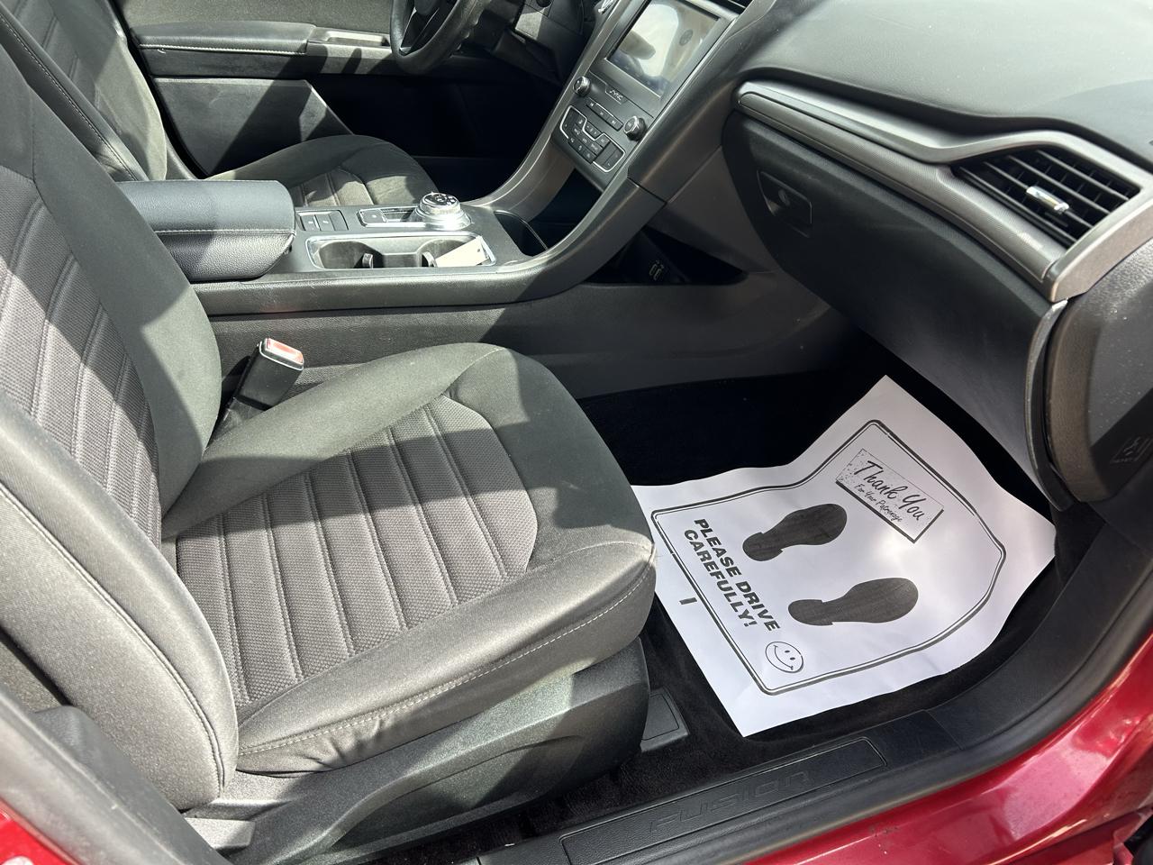 Ford Fusion SE FWD 2020