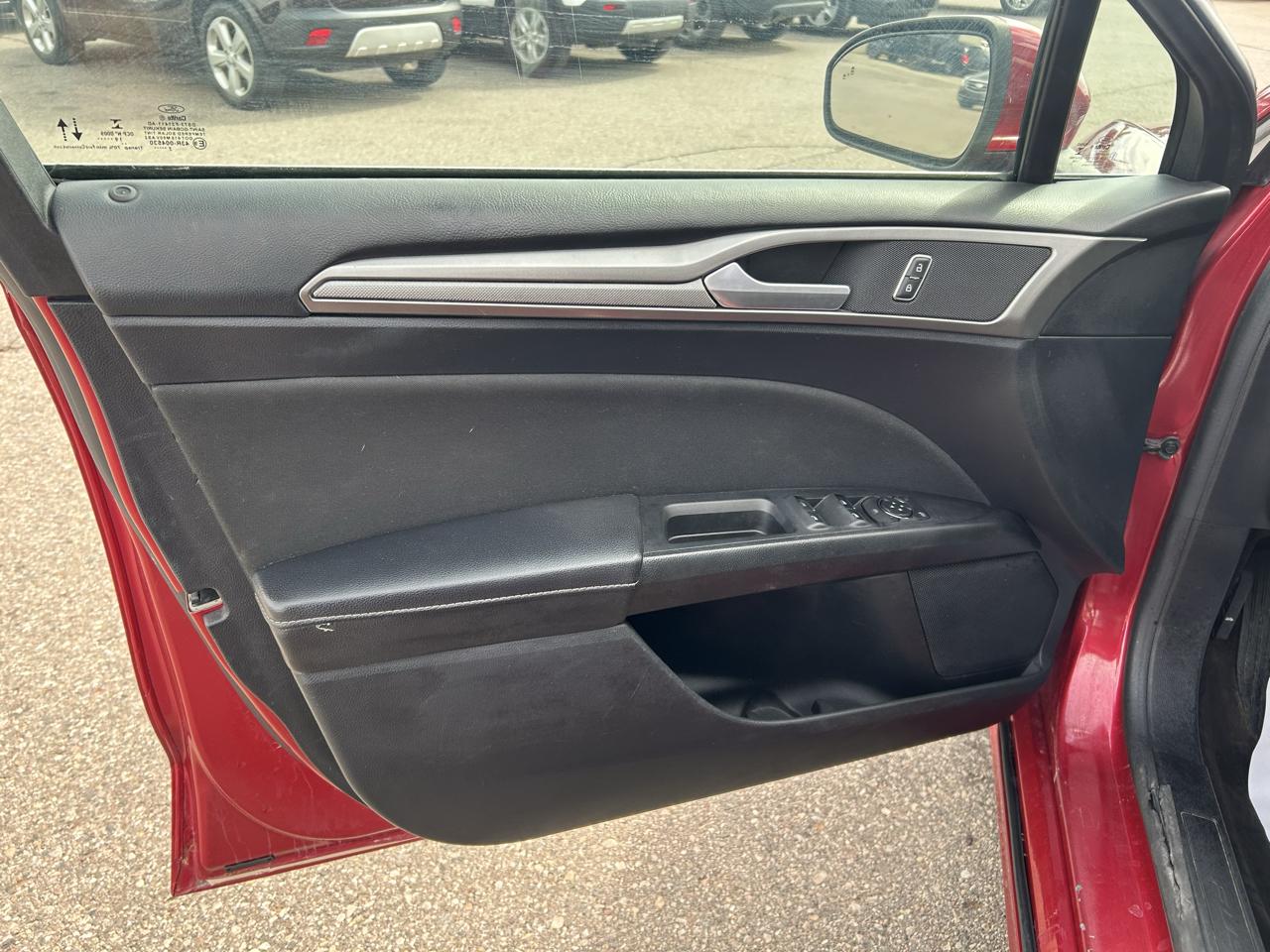 Ford Fusion SE FWD 2020