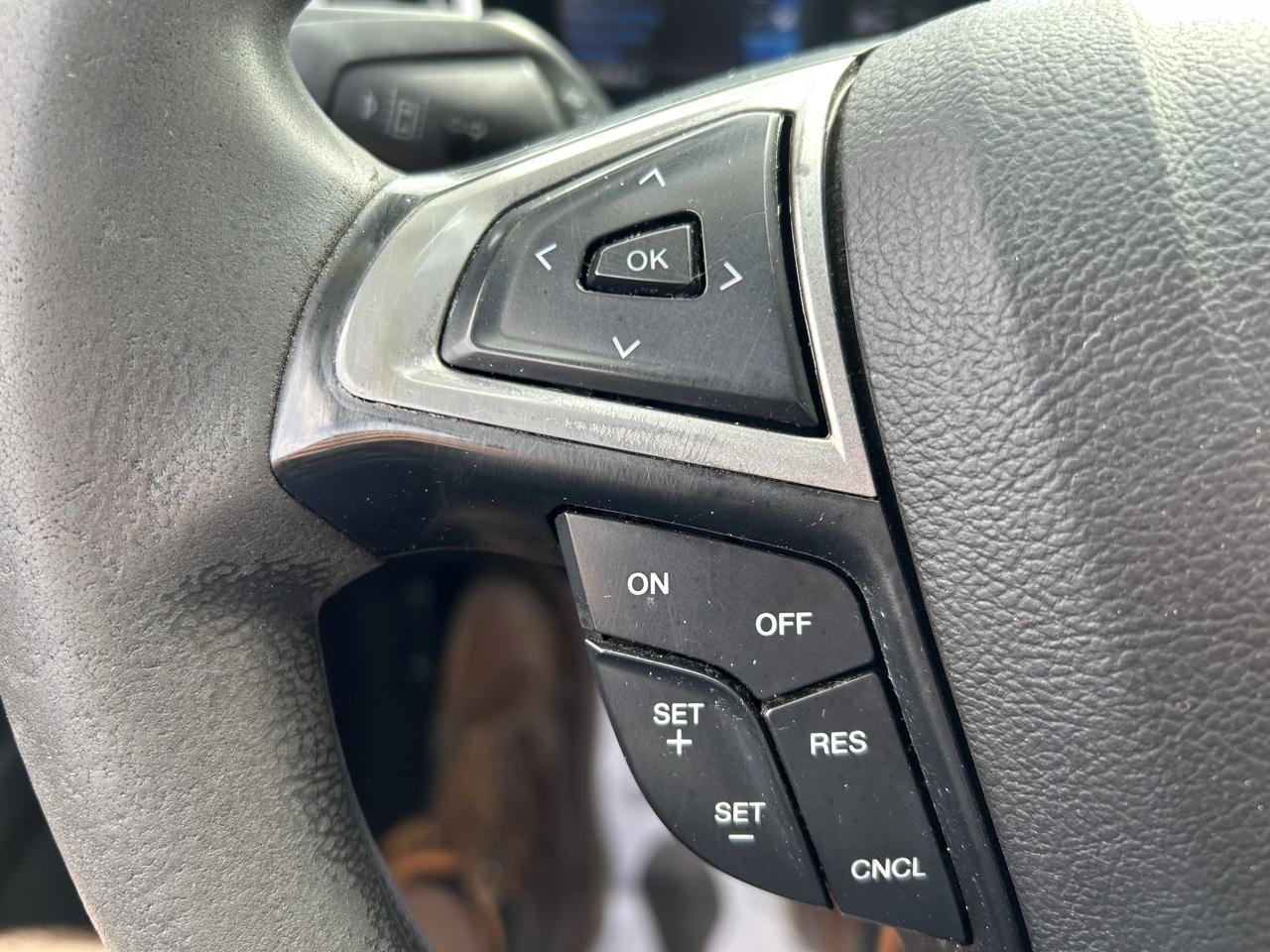Ford Fusion SE FWD 2020