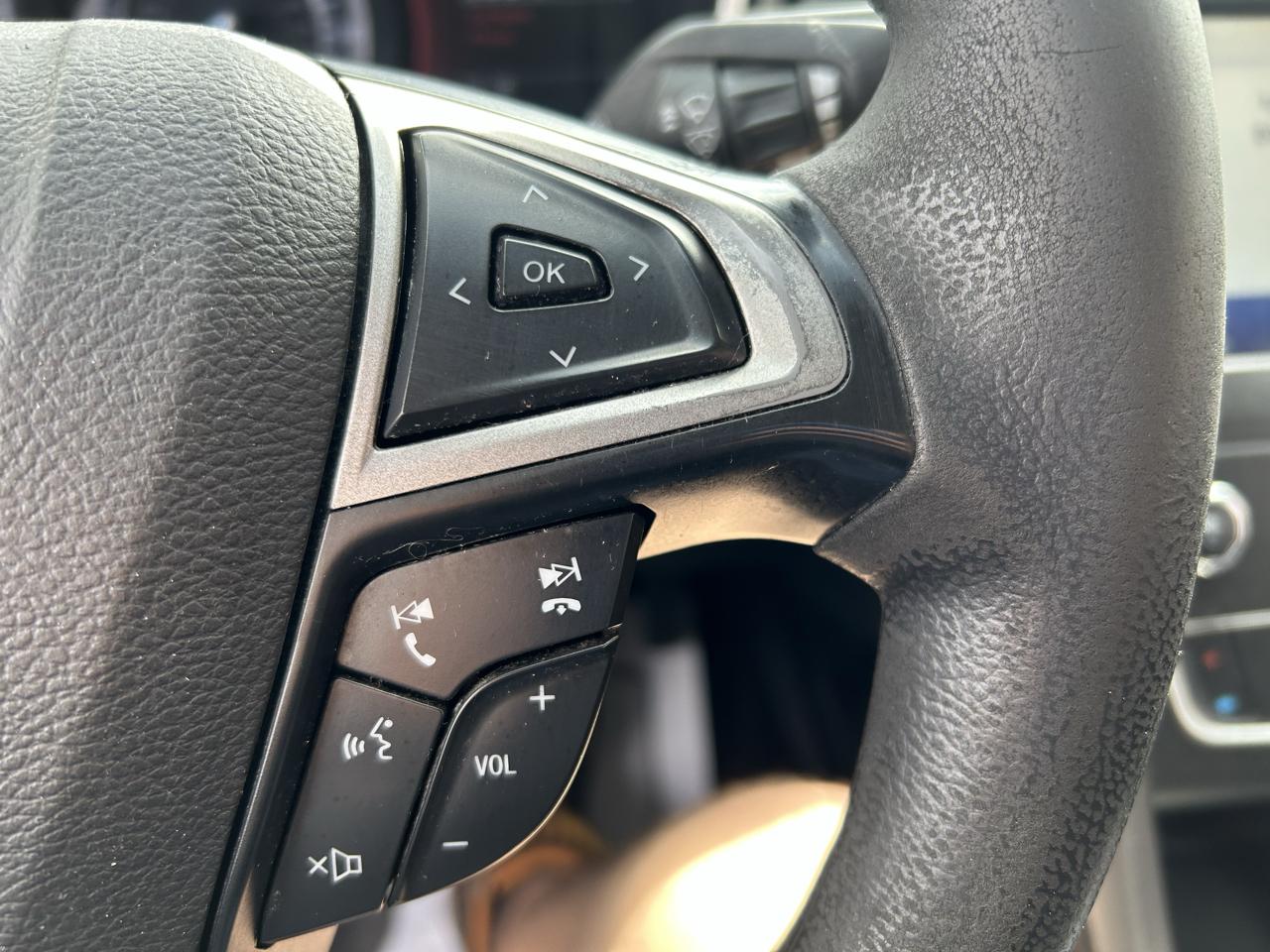Ford Fusion SE FWD 2020