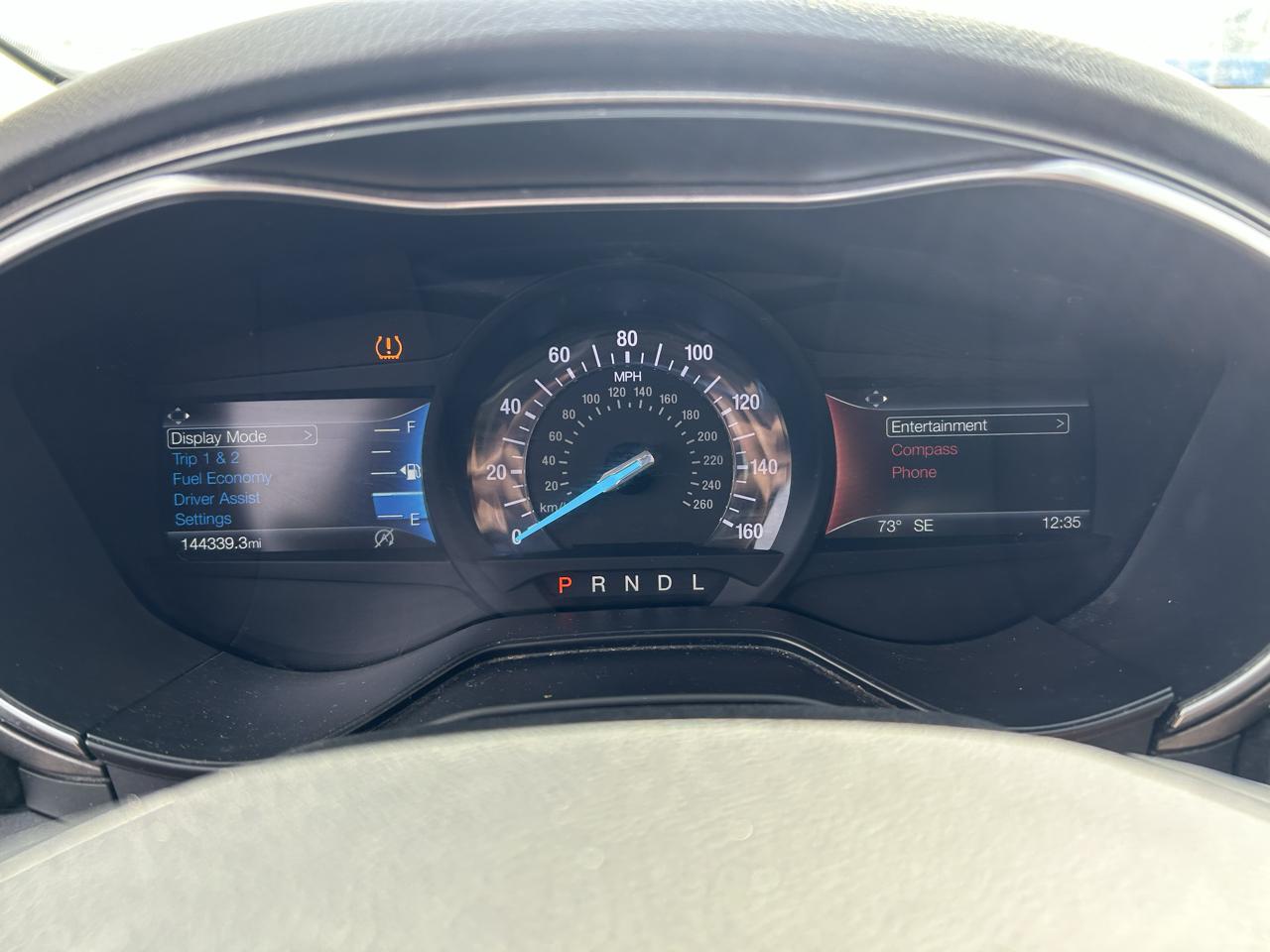 Ford Fusion SE FWD 2020