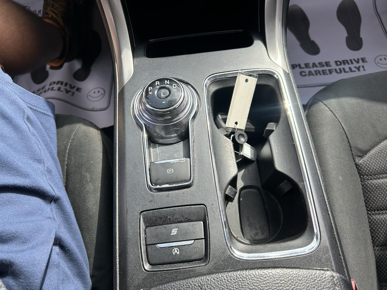 Ford Fusion SE FWD 2020