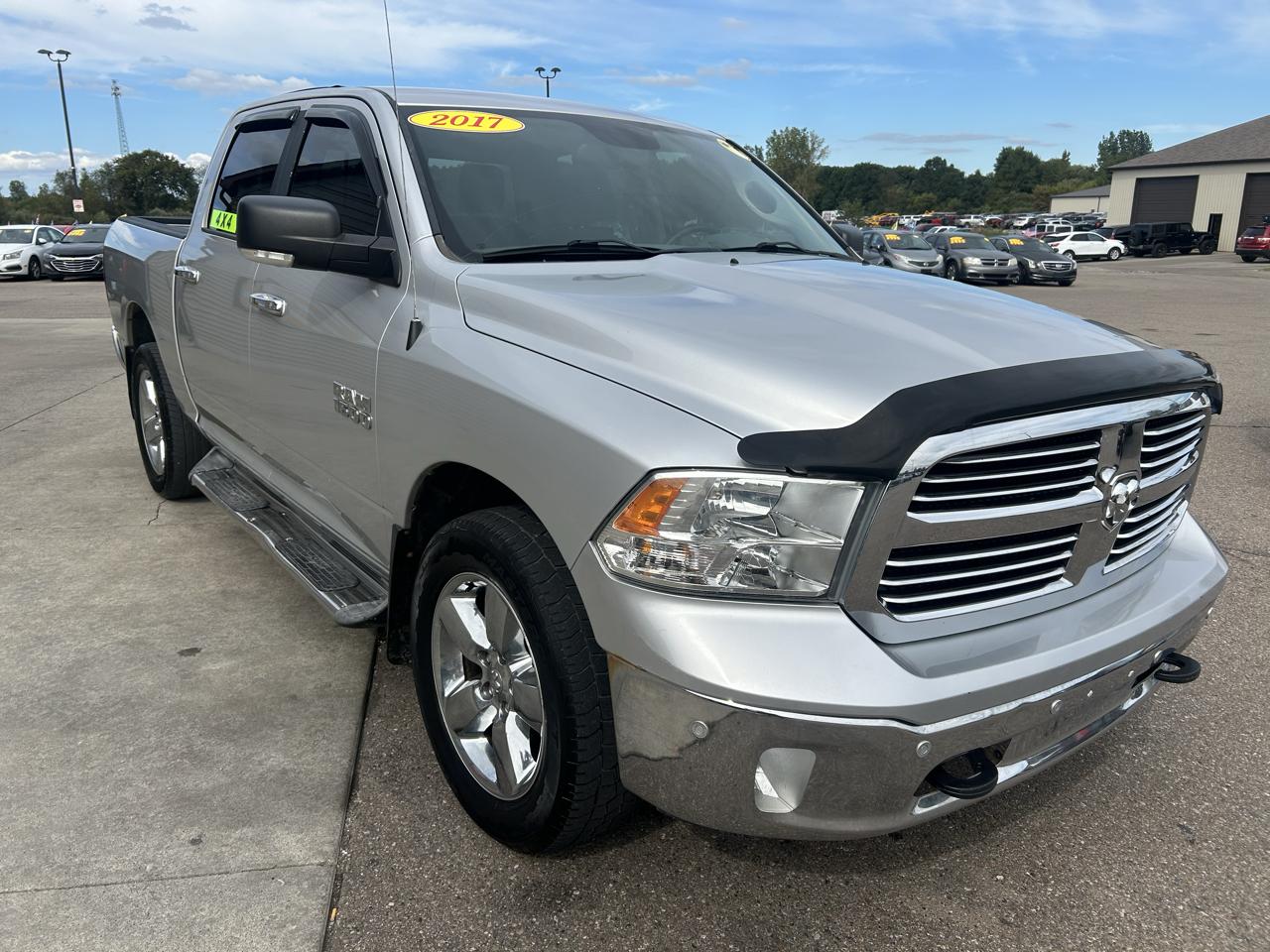 RAM 1500 Big Horn 4x4 Crew Cab 5'7" Box 2017