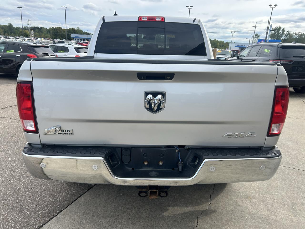 RAM 1500 Big Horn 4x4 Crew Cab 5'7" Box 2017