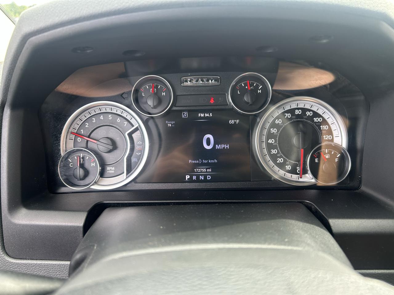 RAM 1500 Big Horn 4x4 Crew Cab 5'7" Box 2017
