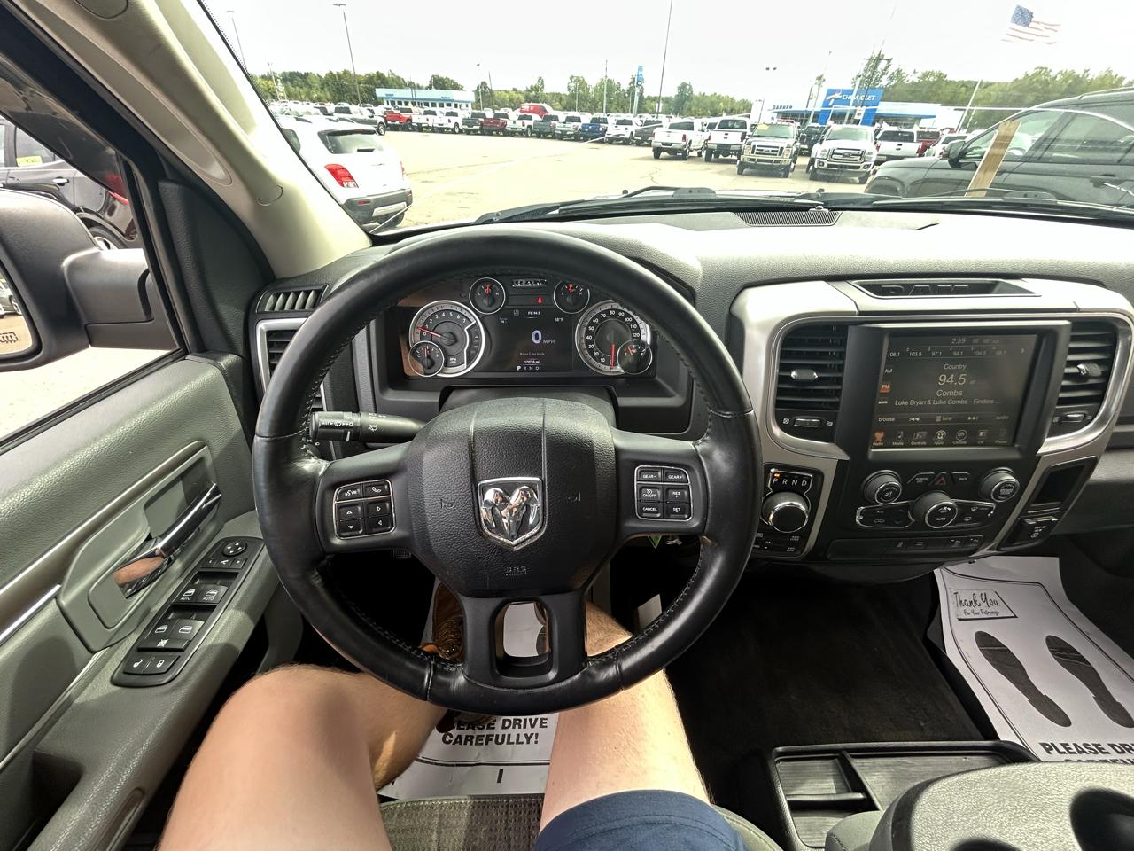 RAM 1500 Big Horn 4x4 Crew Cab 5'7" Box 2017