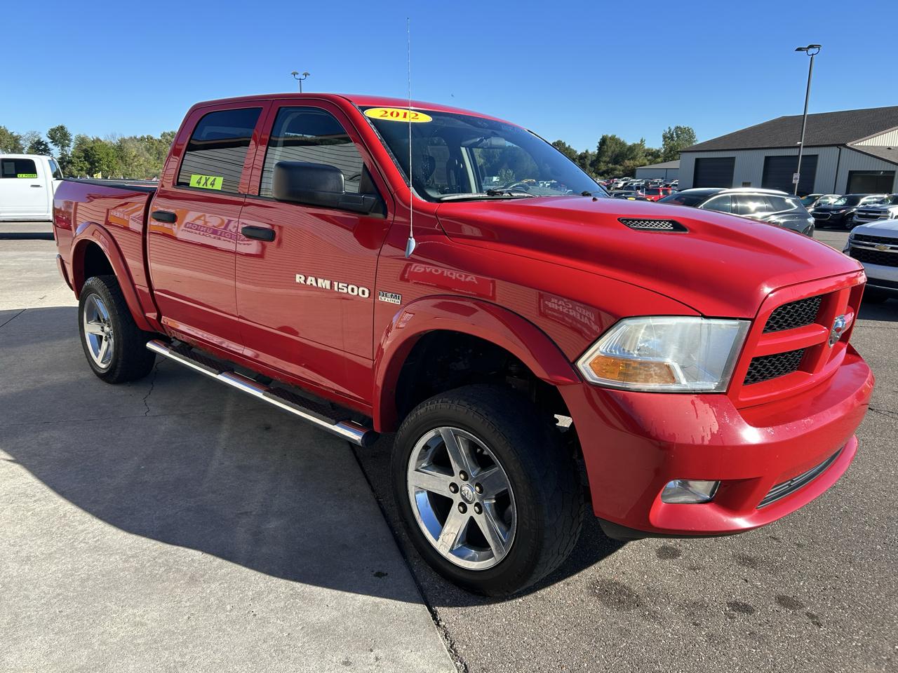 RAM 1500 4WD Crew Cab 140.5" Express 2012