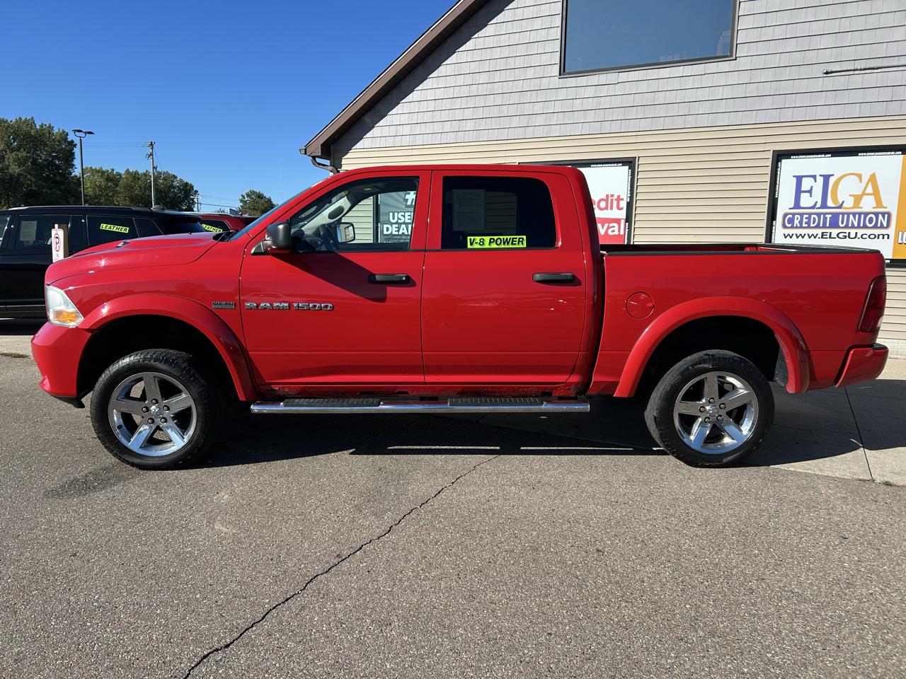 RAM 1500 4WD Crew Cab 140.5" Express 2012