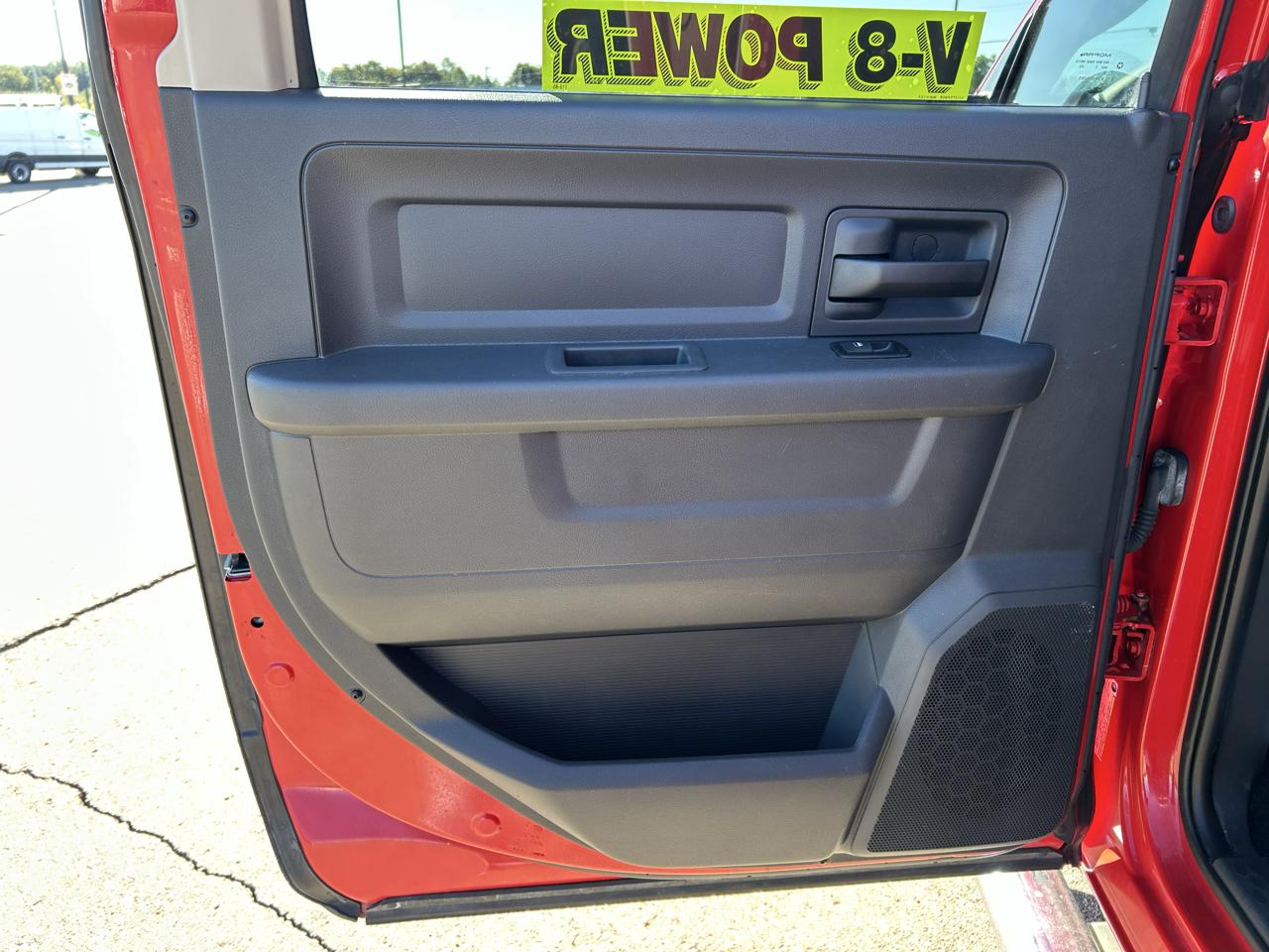 RAM 1500 4WD Crew Cab 140.5" Express 2012