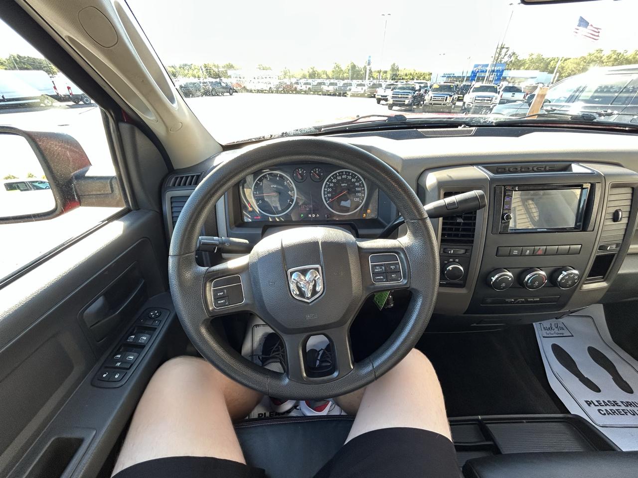 RAM 1500 4WD Crew Cab 140.5" Express 2012