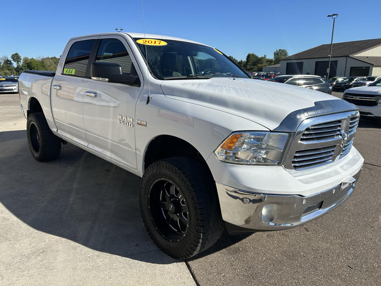 RAM 1500 Big Horn 4x4 Crew Cab 5'7" Box 2017