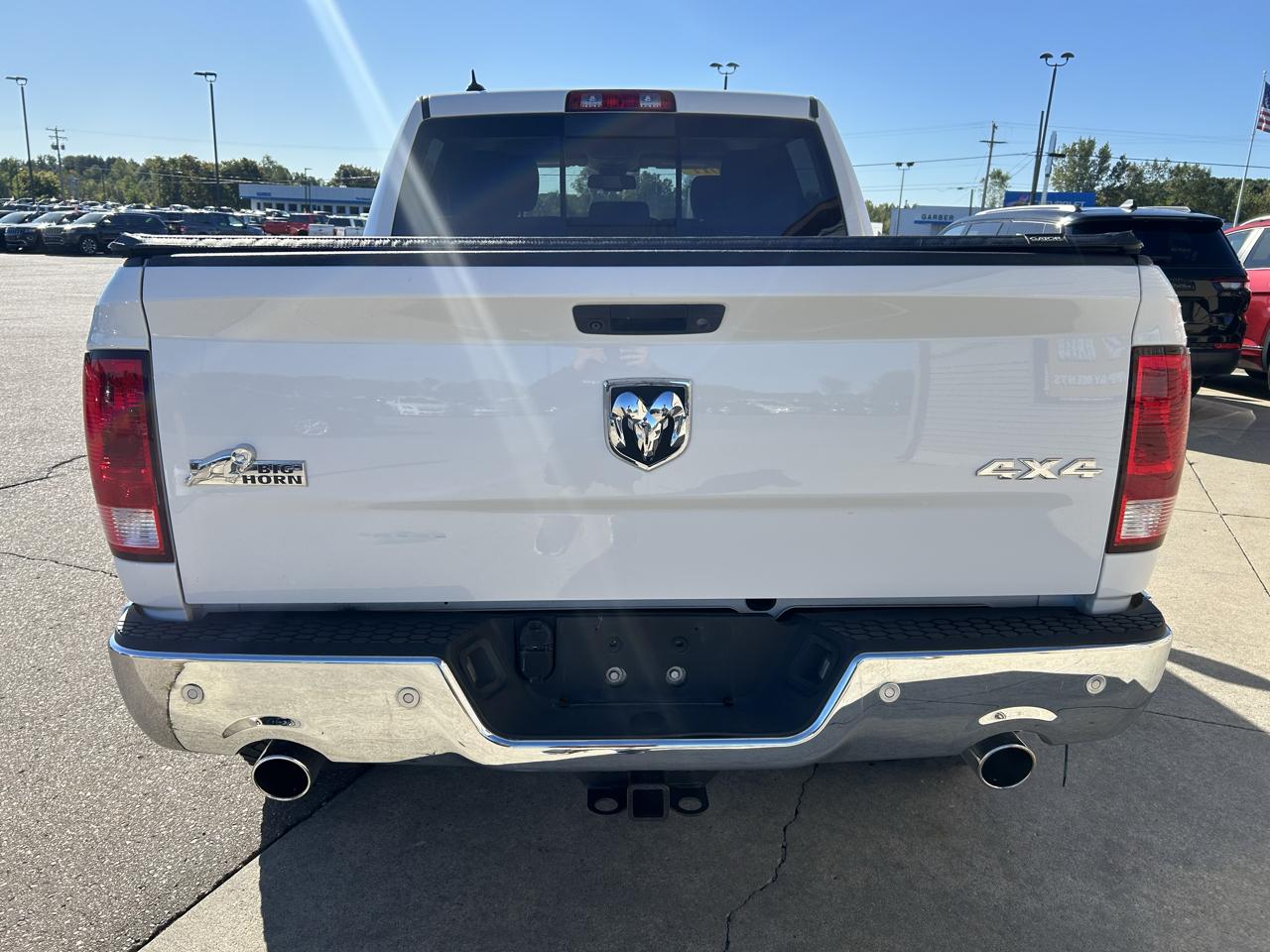 RAM 1500 Big Horn 4x4 Crew Cab 5'7" Box 2017