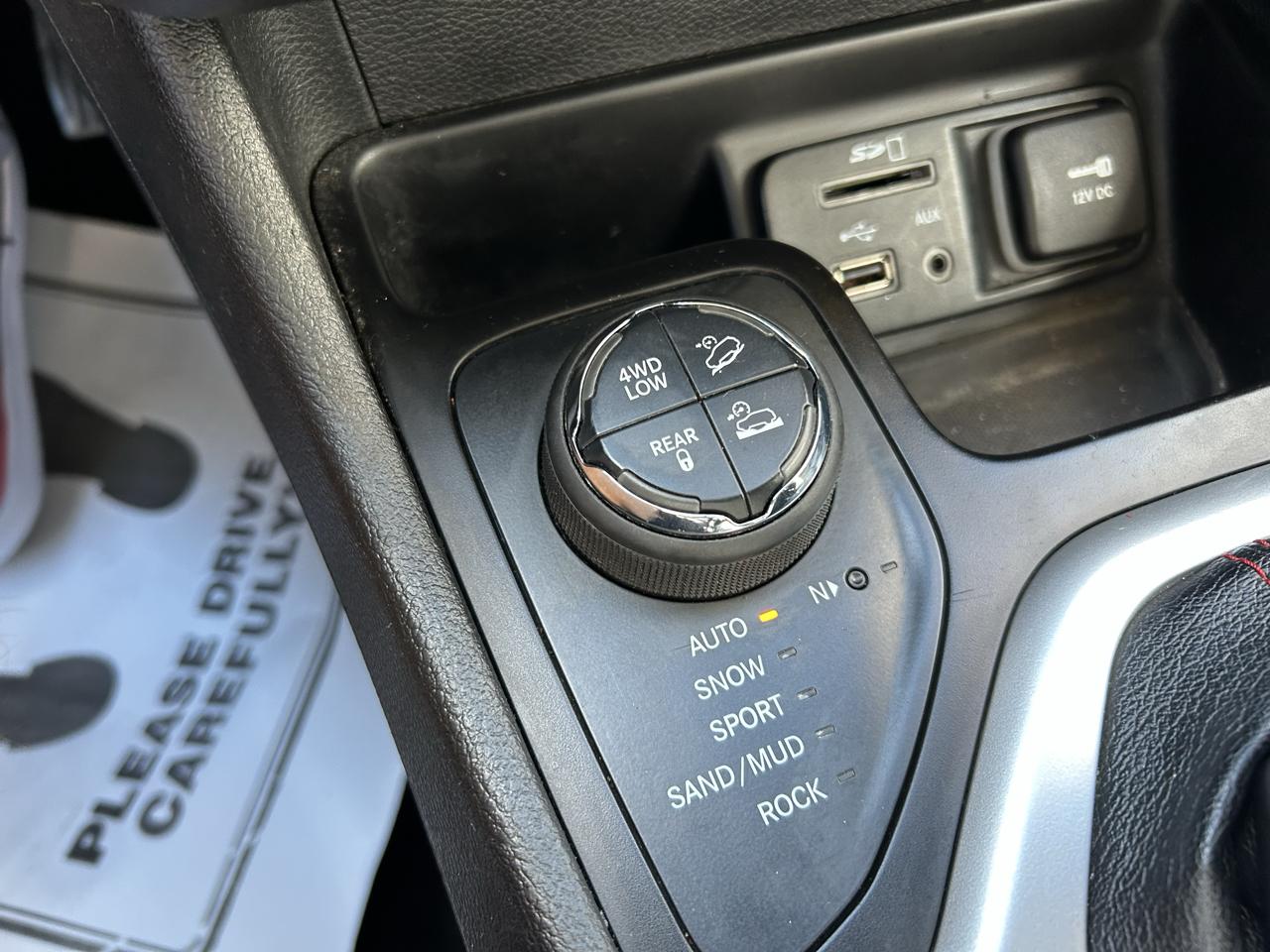 Jeep Cherokee 4WD 4dr Trailhawk 2015